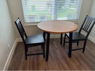 Round Dining Table + 2 Chair
