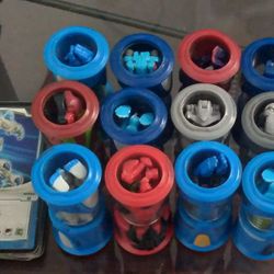 Monsuno (15 Toys, and 25 Cards)