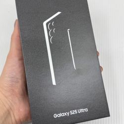 New sealed Samsung Galaxy s25 ULtra 256GB At&t and cricket H2o clean IMEI
