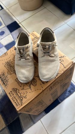 Men’s size 10 comfy shoes
