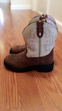 Size Seven Justin Brand Boots