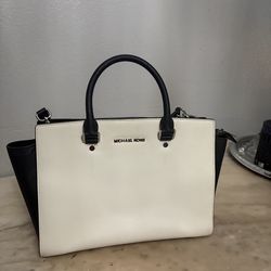 Michael kors white shoulder bag original