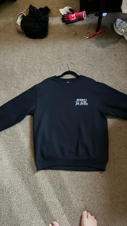 Barely see the beach size medium
