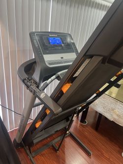 Nordictrack elite 700 in great condition check pictures