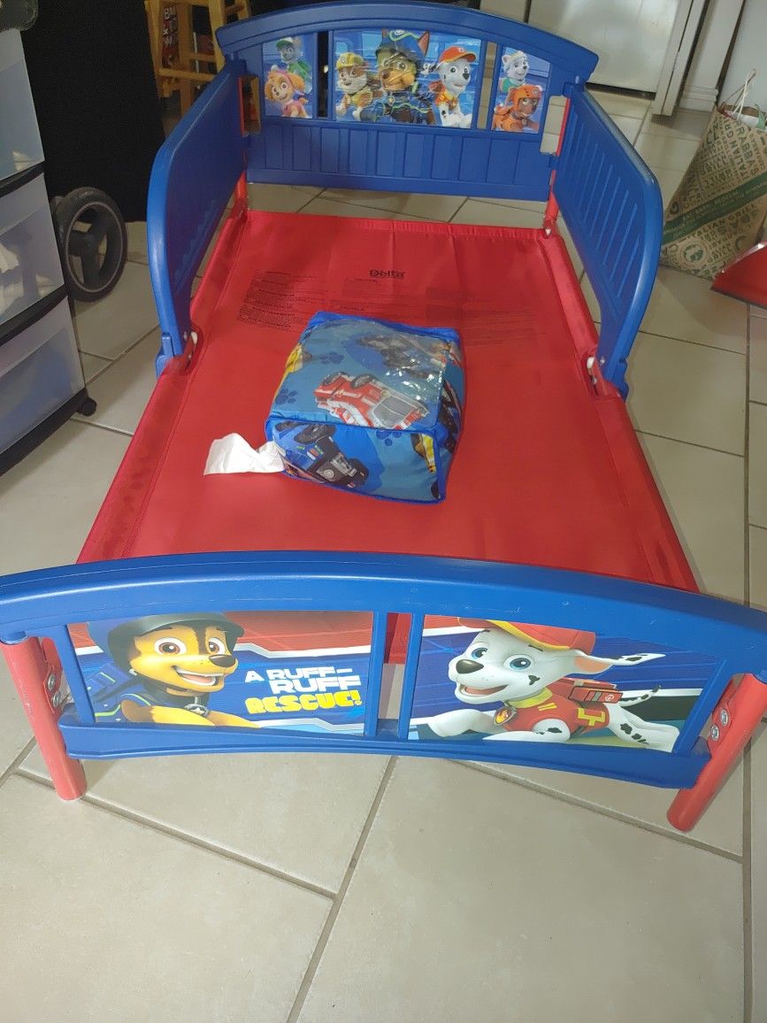 Paw Patrol Toddler Bed With Full Bedding Set
