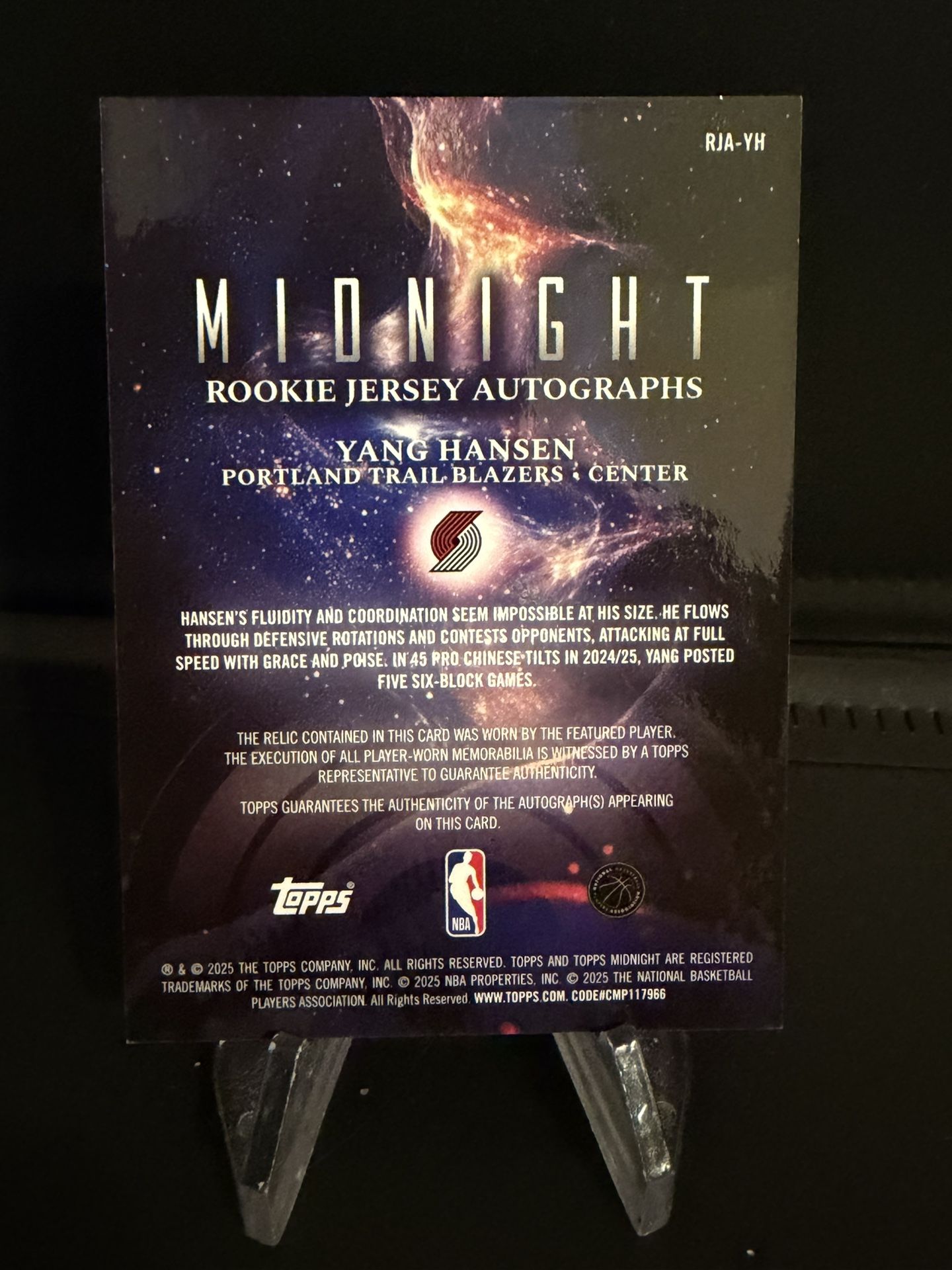 Yang Hansen Topps Midnight Rookie Jersey On Card Autograph