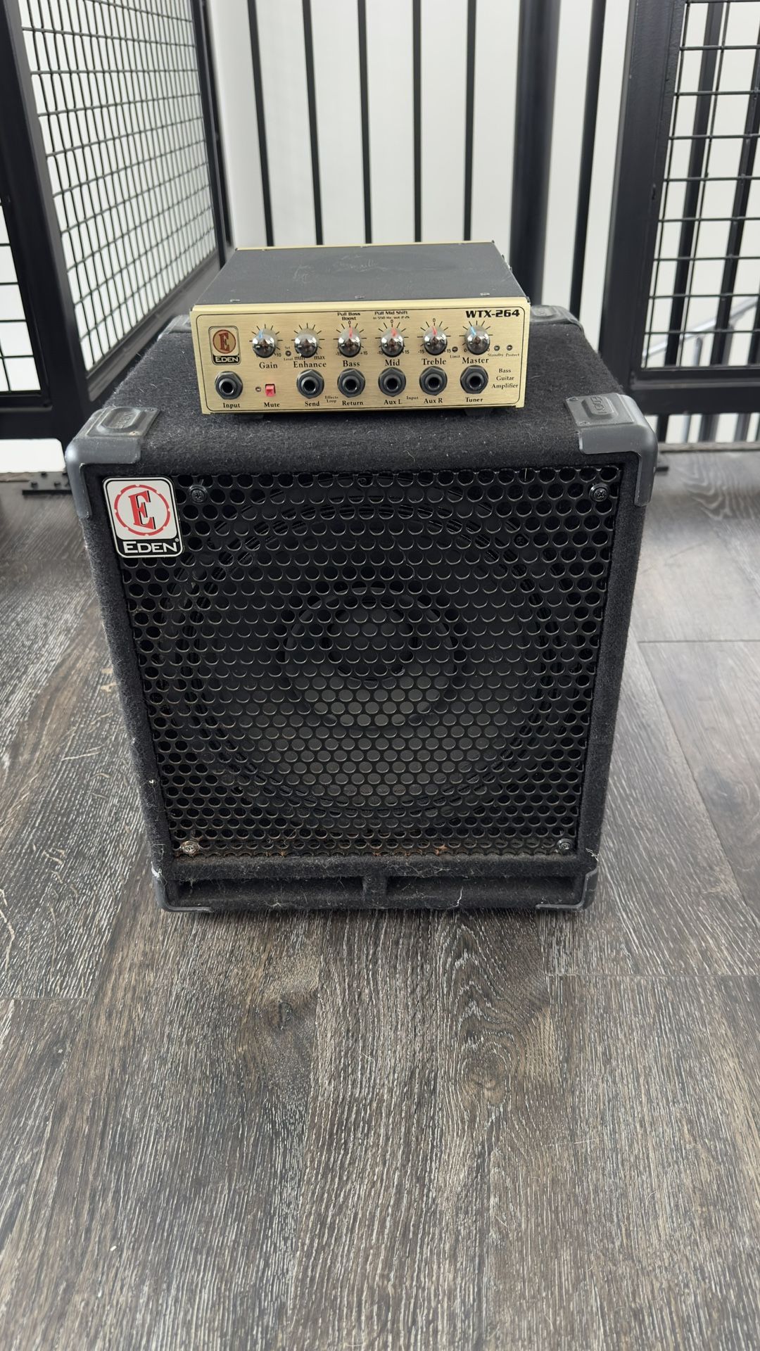 Eden WTX-264 Bass Amp
