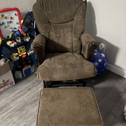 Rocking Chair 