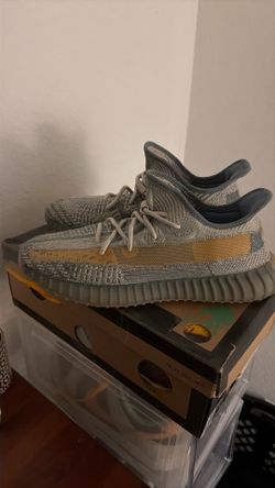 Yeezy 12 1/2 excellent condition isafill
