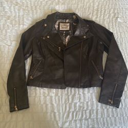 Levi Strauss & Co. (M)