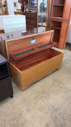Hope chest