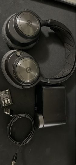 Steelseries artic pro wireless gaming headphones
