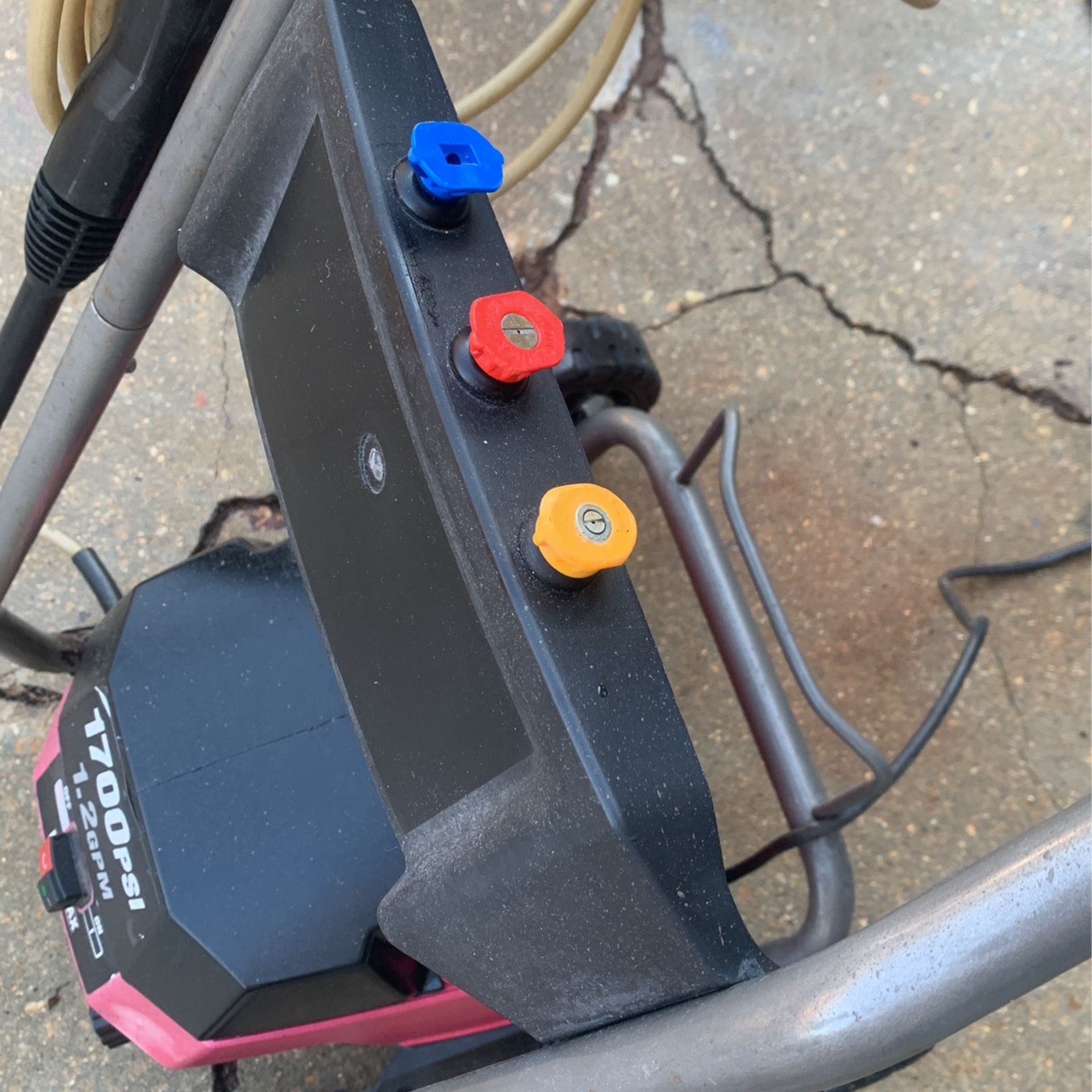 Black Max Electric Pressure Washer 1700psi for Sale in Lafayette, LA