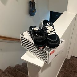 Vans Black Rowan Zorilla Edition 