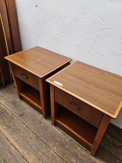 SET OF 2 NIGHTSTAND TABLE WITH REAL WOOD AND A DRAW (HOME89)