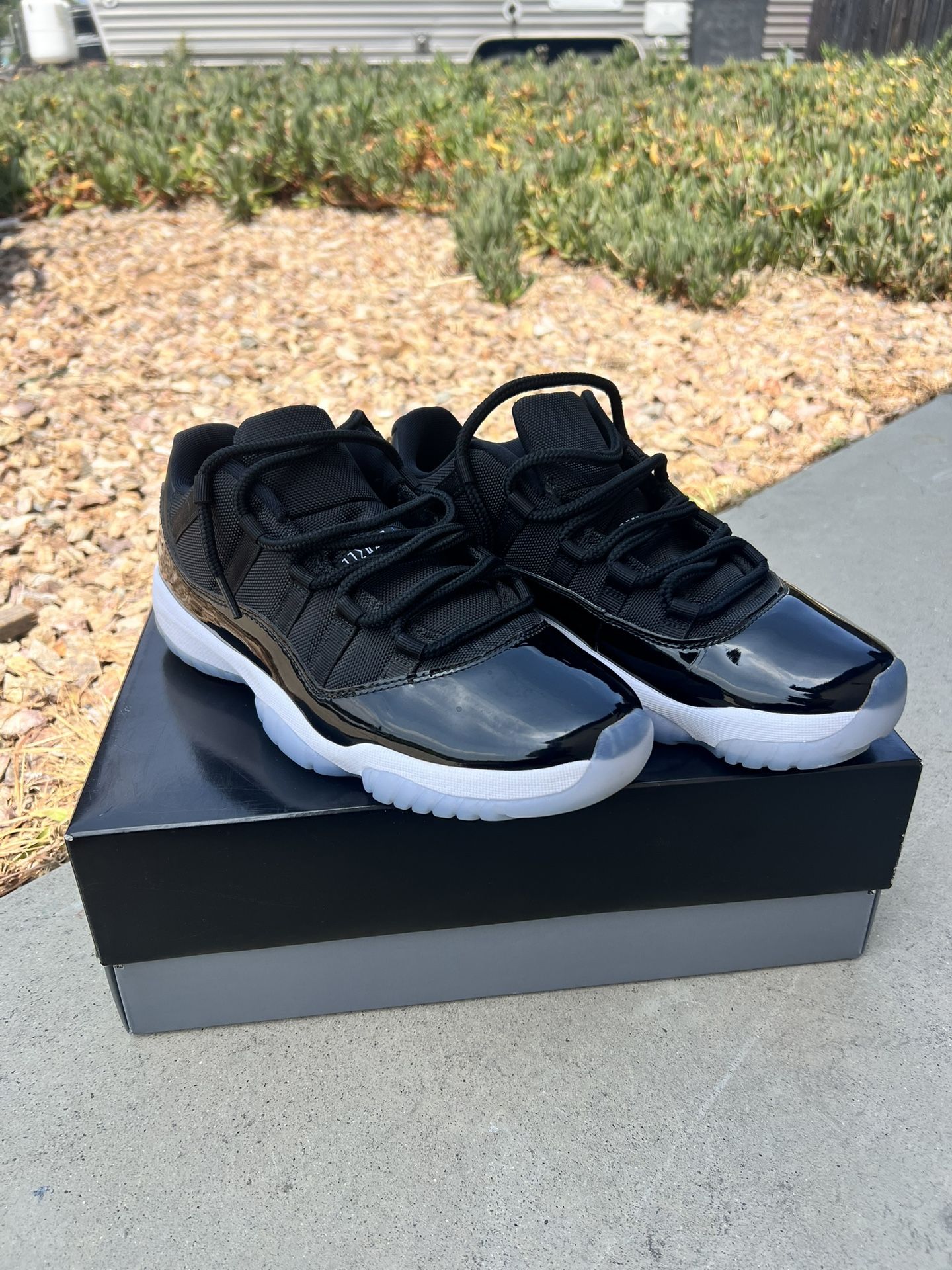 Jordan 11s