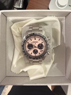 Seiko Prospex Speedtimer SSC913 — Salmon/Panda Dial Chronograph — $480 FIRM