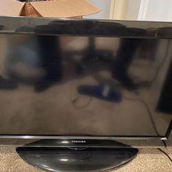 32 Inch LCD Tv 