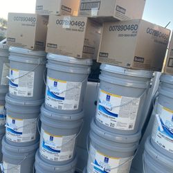 Pintura Y Material Para Casas, Bardas, Y Mucho Más