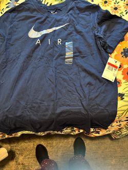 Men’s large shirt new with tags