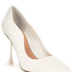 Gianni Bini Bridal Collection Thea Three Pearl Scalloped Pointed Toe Pumps Sz 7