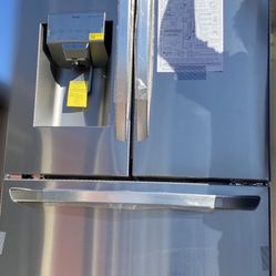 Open Box Lg Counterdepth Refrigerator LRFXC2416