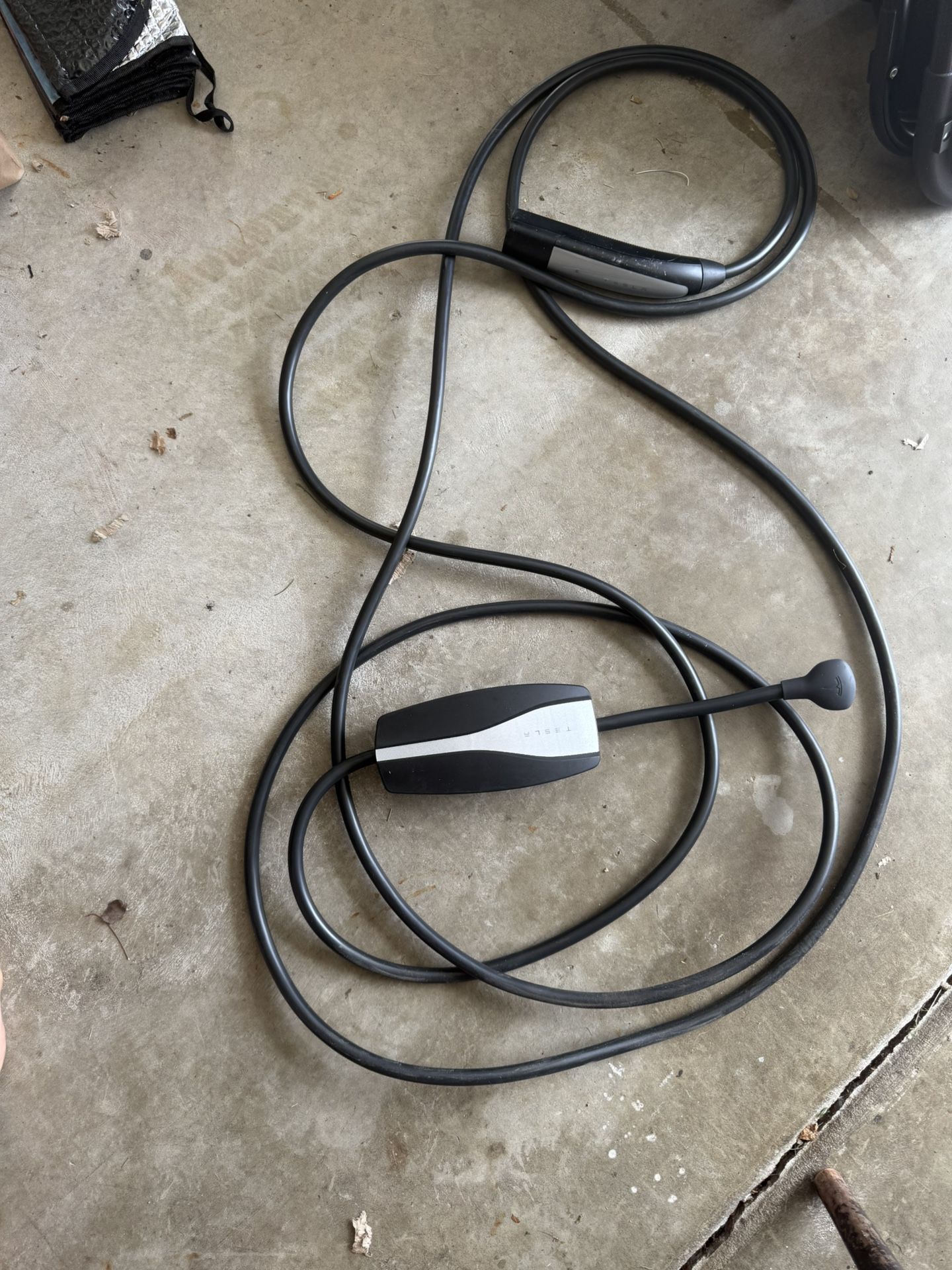 Tesla OEM Mobile Connector