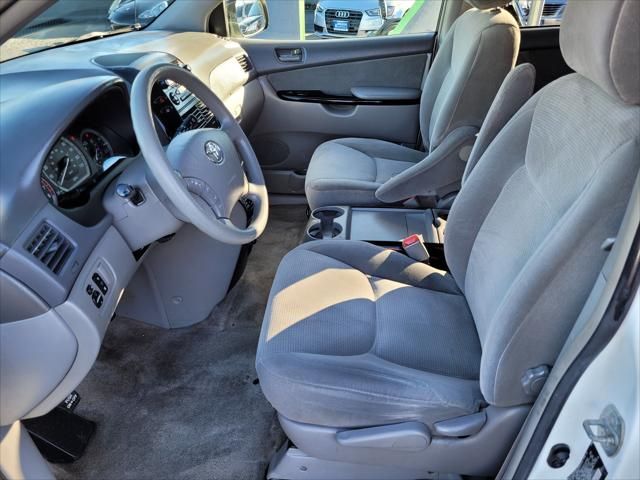 2005 Toyota Sienna