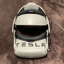 Meta Quest 2 With Add Ons NEGOTIABLE 