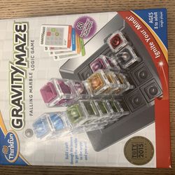 Gravity Maze Game 