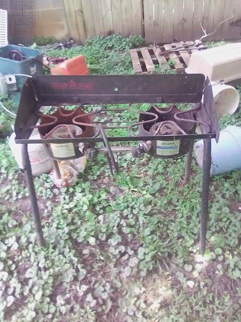 Camp Chef Double Burner With Propane Tank