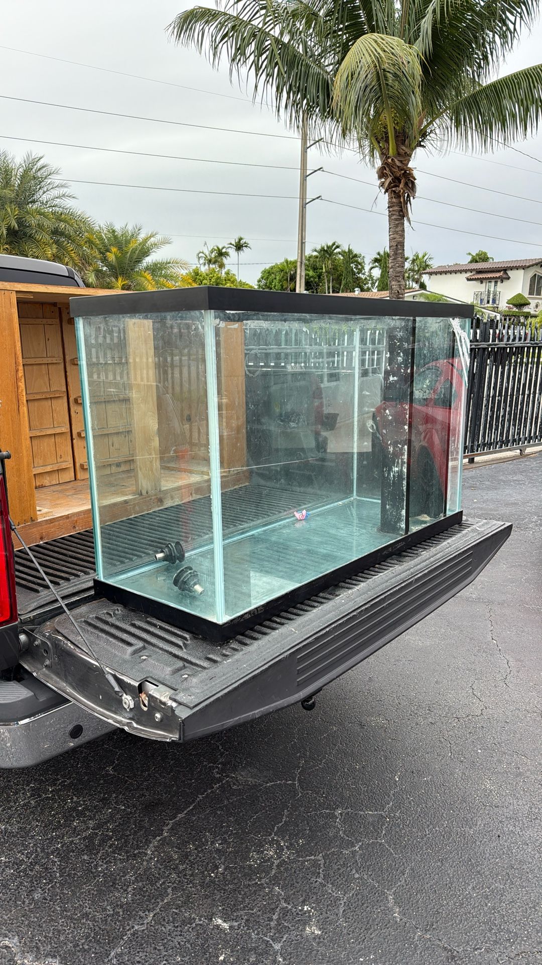120 Gallon Fish Tank