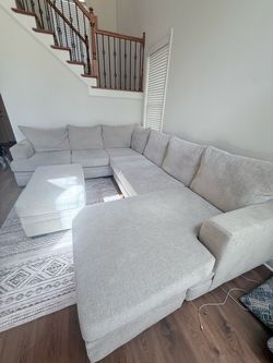 PICKUP OCTOBER 6th/7th- Sectional sofa and center ottoman with storage