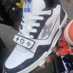 LOUIS VUITTON KICKS BRAND NEW 