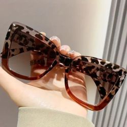 Fashion cat eye decorative glasses 