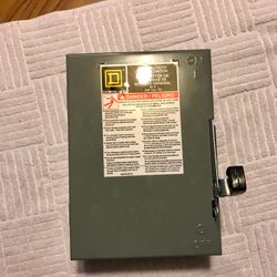 Square D  60 amp nonfused electrical box  New
