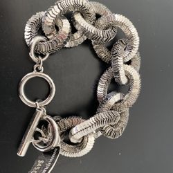 New Banana Republic Silver Large Chain Link Bracelet With Clasp  