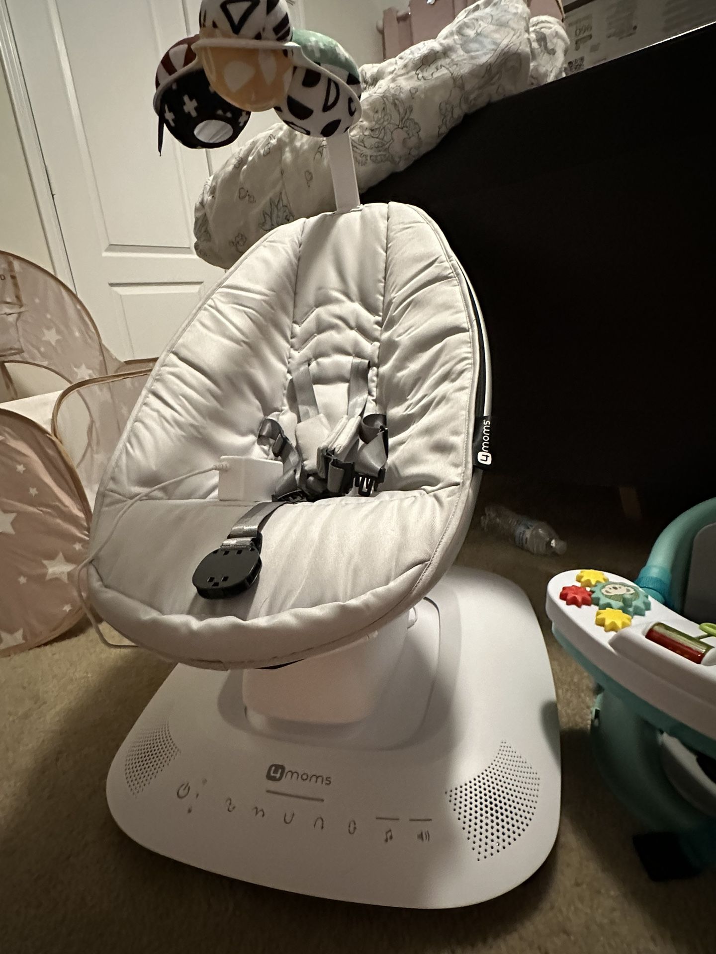 Mama Roo Moms Baby Swing