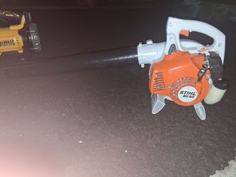 Stihl leaf blower ( GAS)