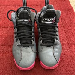JORDANS SIZE 4 1/2 LIKE NEW $60