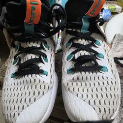 NIKE LeBron Witness 5 Men's Shoe