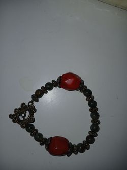Red coral style bracelet