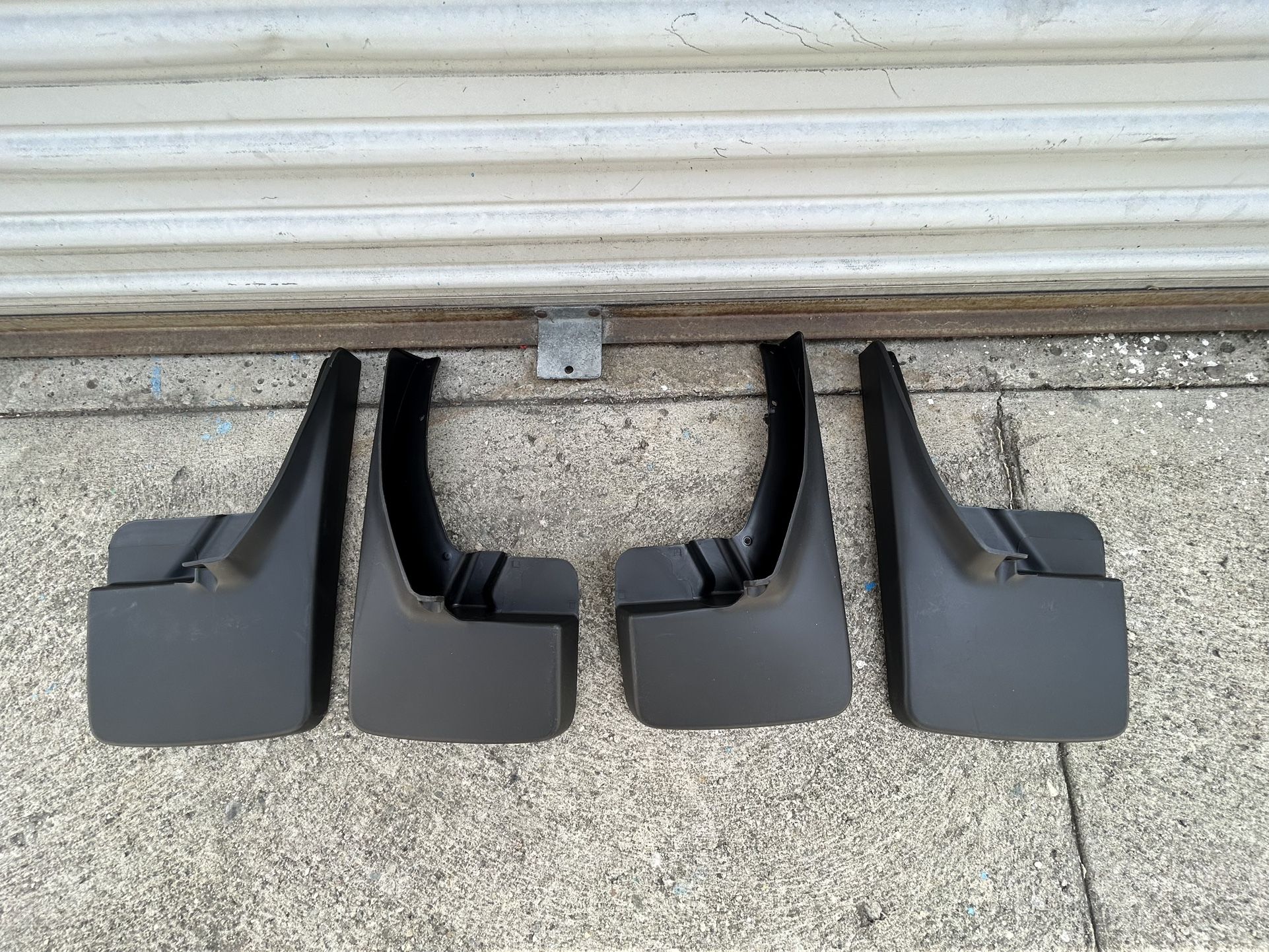 Dodge Ram Front and Rear Mud Flap for 1,500 2,500 To 2018 New Nuevos Aftermarket