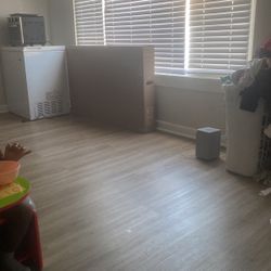 55” UHD Samsung TV 