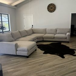 Sectional couch