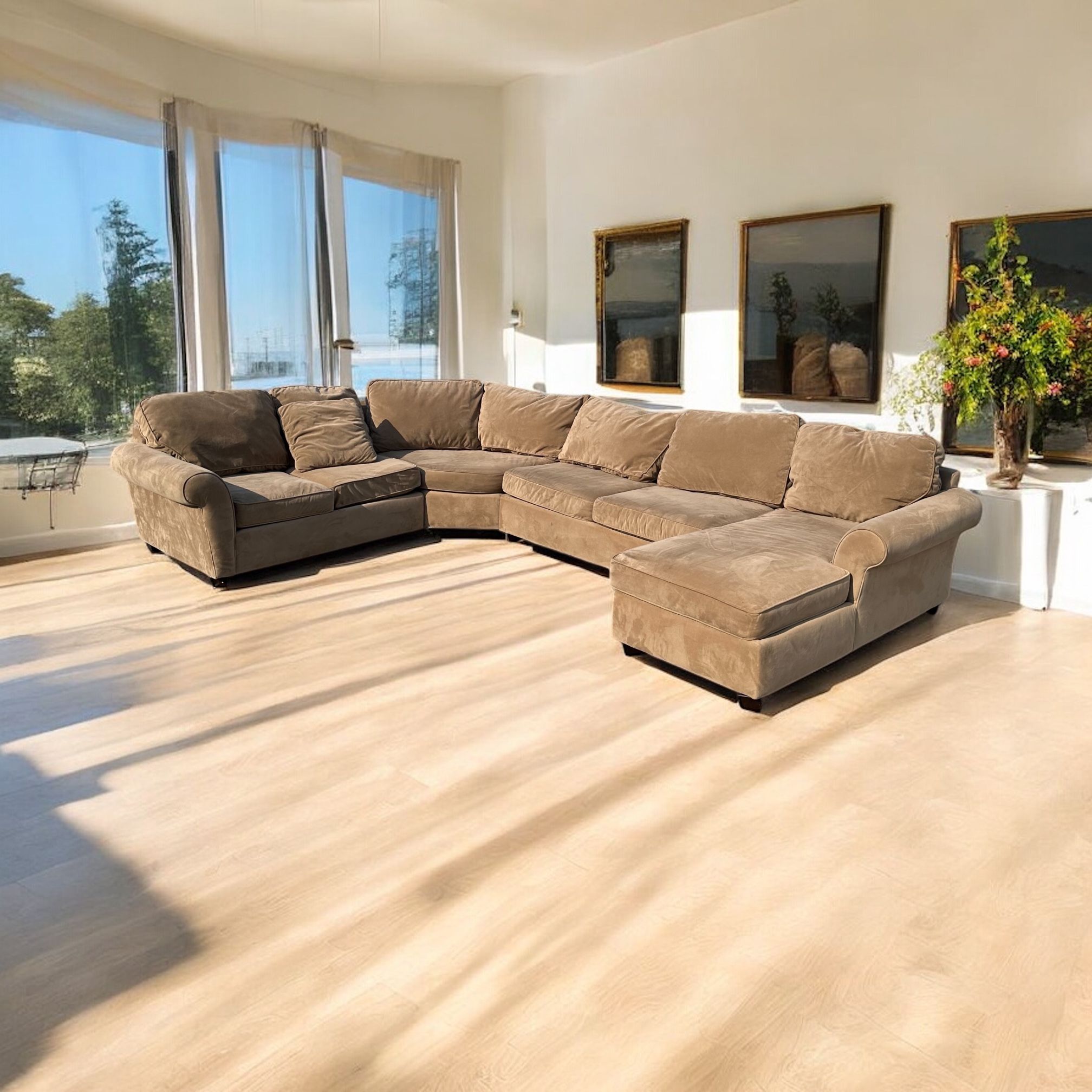 4- PIECE BEIGE SECTIONAL w/ CHAISE(FREE DELIVERY)(CLIFTON HEIGHTS PA 19018)