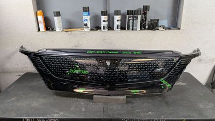 2023-2024-2025 CADILLAC LYRIQ SPORT GRILL OEM USED #10562