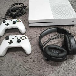 Xbox One S Bundle
