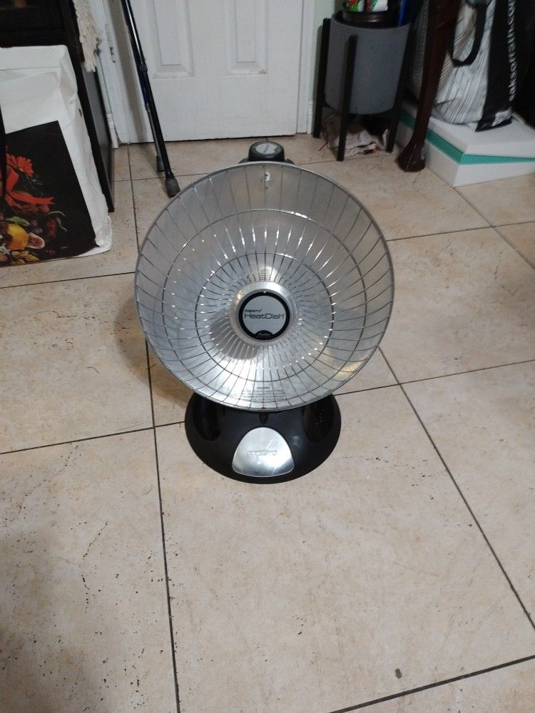 Presto Heat Dish Plus Parabolic Heater