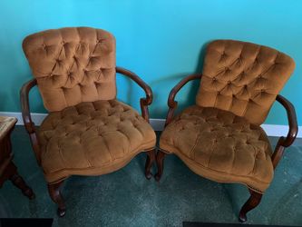 Charming Chairs (set)